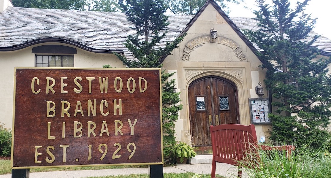 Crestwood Library in Spring