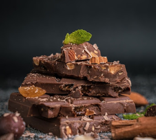 Bar of chocolate with sea salt and mint