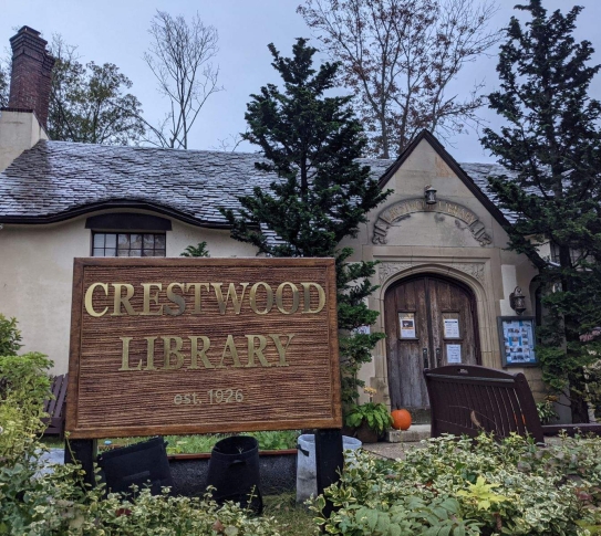 Crestwood library sign