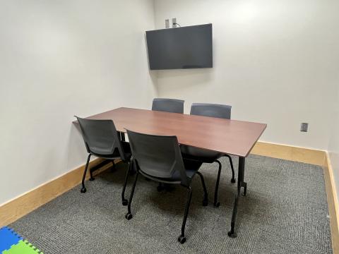 Small meeting room 203