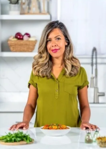 Tina McGeough MPH RDN CDCES  Stop & Shop Dietitian 