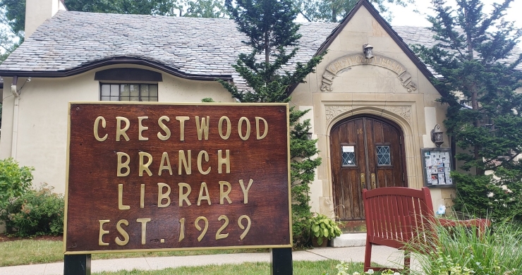 Crestwood Library in Spring
